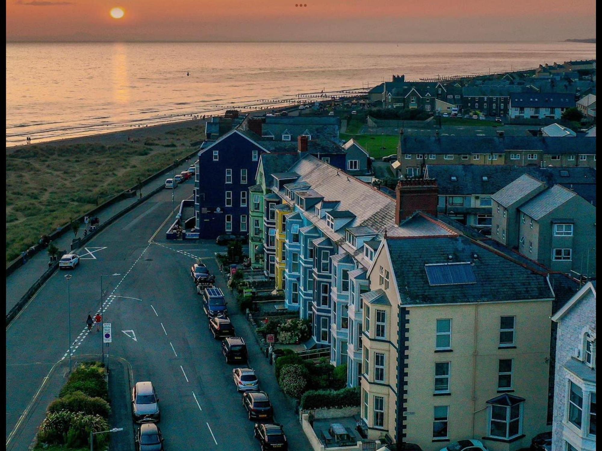 Barmouth Beach Front Apartments Exterior photo